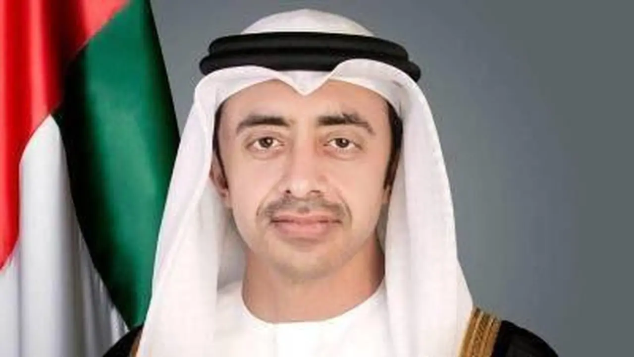 عبدالله بن زايد يبحث التطورات الإقليمية مع عدد من وزراء الخارجية العرب
